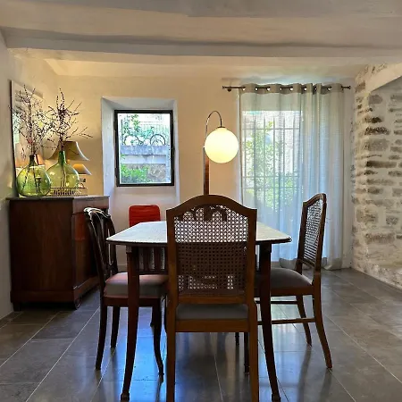 Maison De Village Avec Piscine
